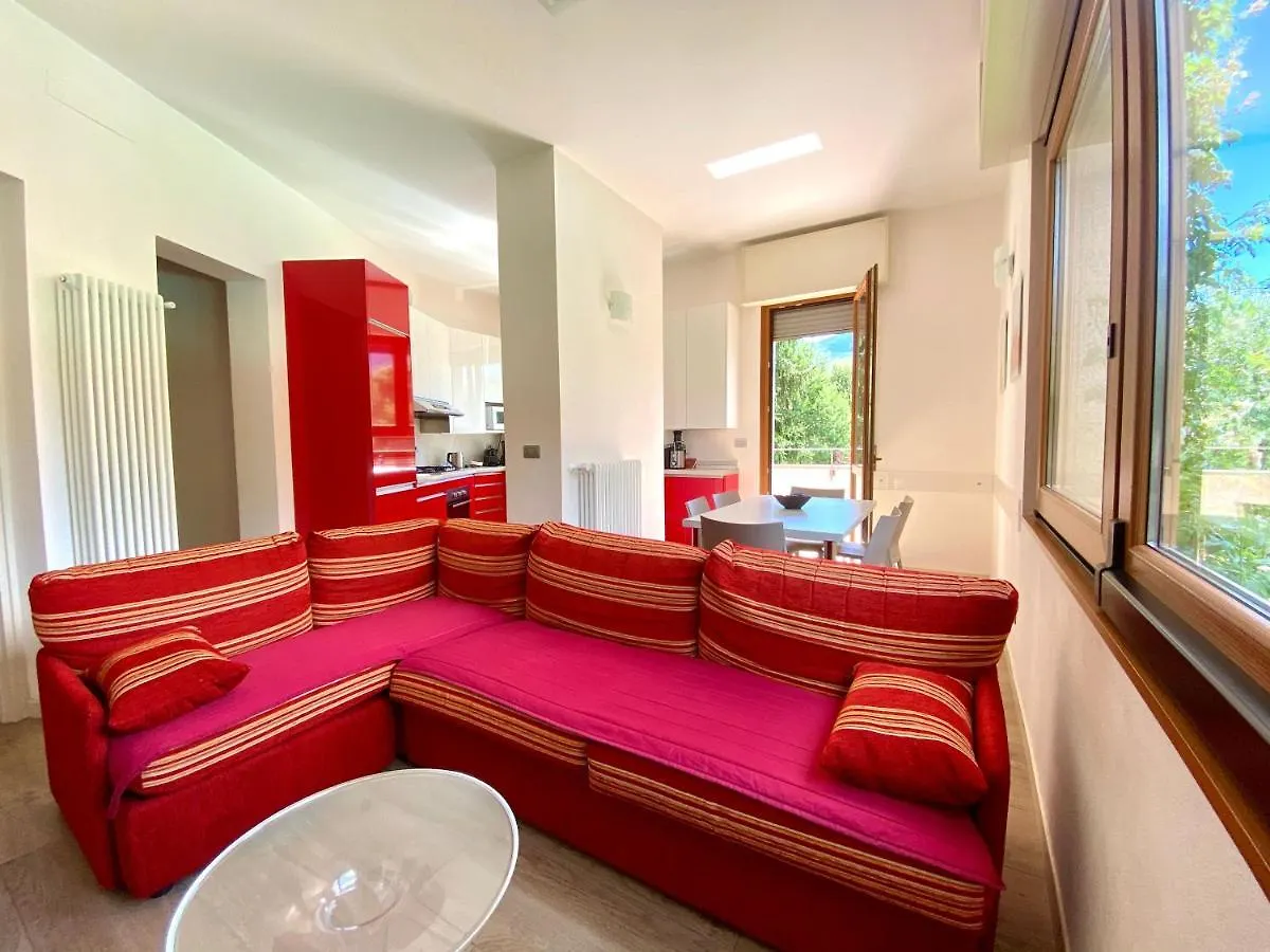 Vittoria Residence Dongo 0*,