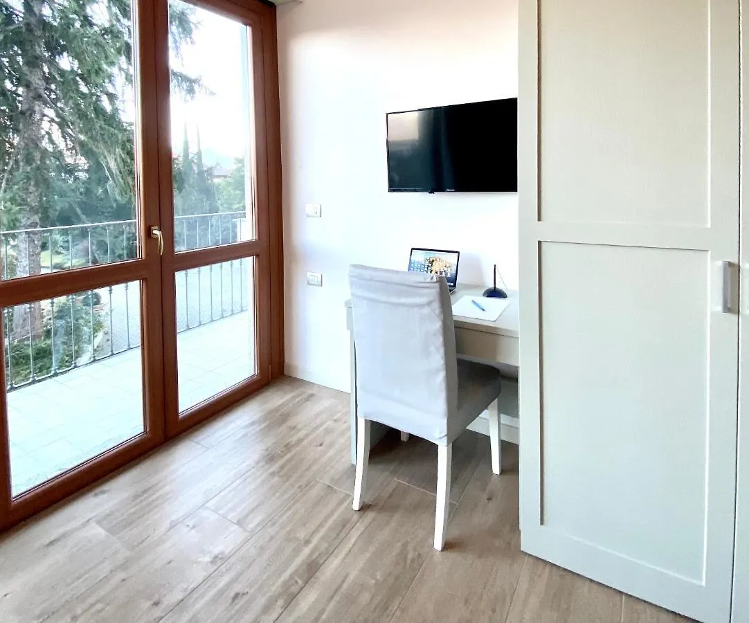 Vittoria Residence Dongo Italy