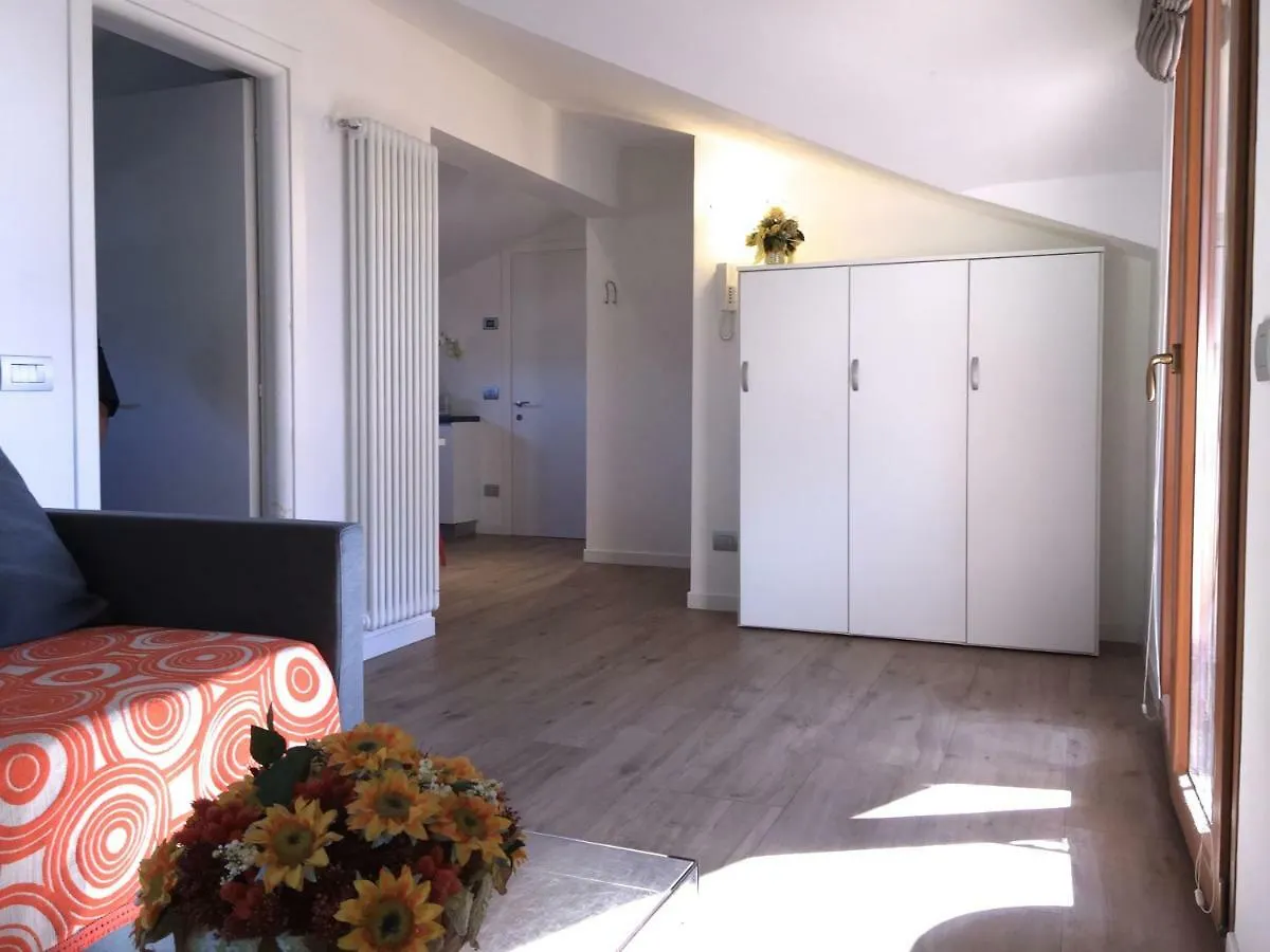 Vittoria Residence Dongo Apartment