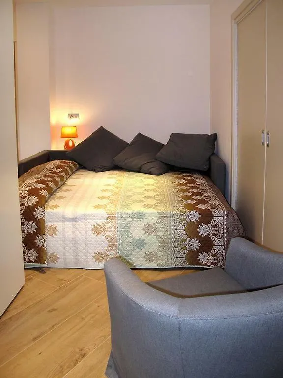 Vittoria Residence Dongo Apartment
